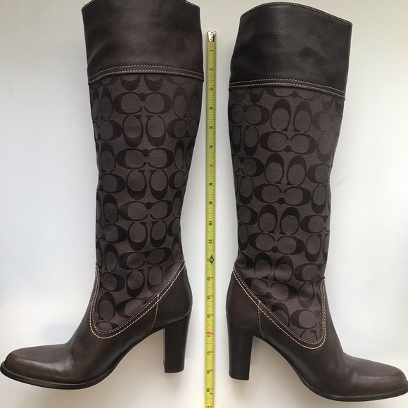 Coach Yvette Leather boots - like new sz 6 - Picture 6 of 8